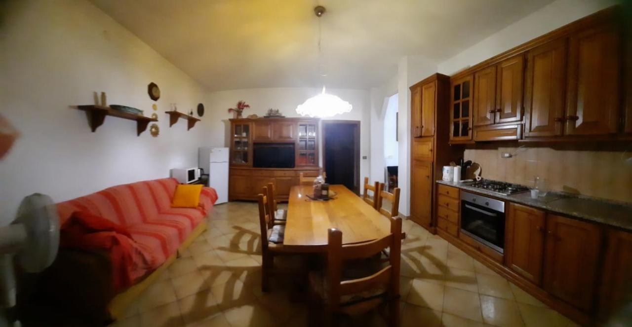Вілла Casa Ferdani Lunigiana Terrarossa  Екстер'єр фото